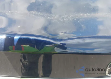 2010 Acura Rl 3.7 z USA, uszkodzony, nr VIN JH4KB2F66AC002652